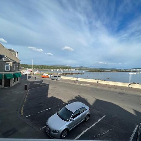 Fantastic 3 Bedroom Holiday Home Millport Extérieur photo